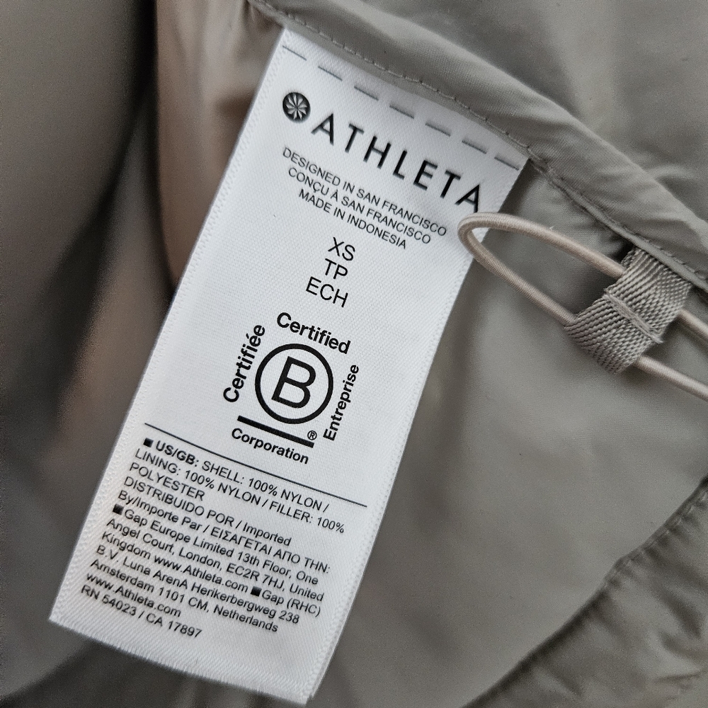Athleta Aire Puffer Vest Hood Beige Gilet XS Women's - Picture 9 of 9